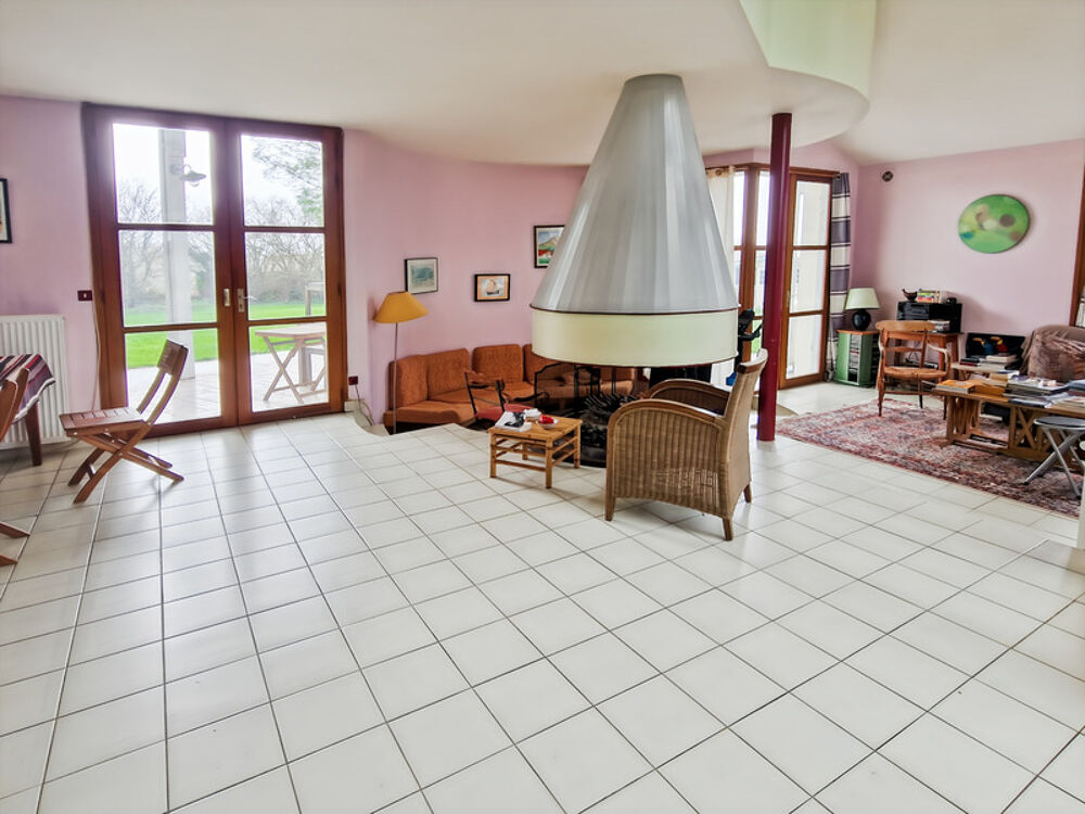 Vente Maison Maison à vendre 10 pièces Proche TONNAY CHARENTE Tonnay charente