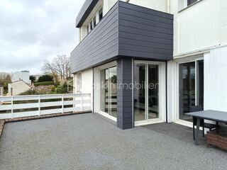  Maison  vendre 9 pices 235 m