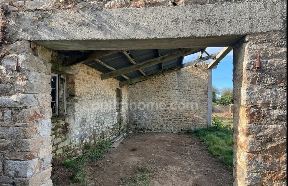 Vente Terrain Terrain à bâtir de 830 m2 viabilisé avec bâtisses en pierre à rénover à Tourch (29) Tourch