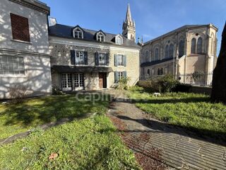 Vente Maison 7 pièces 280 m²
