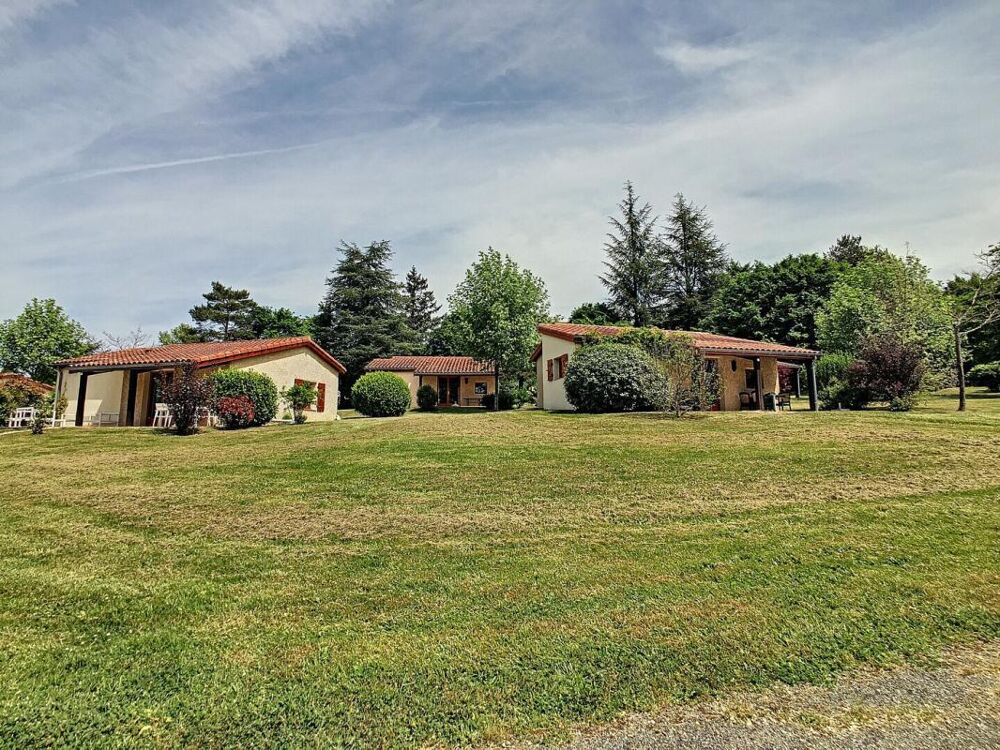Maison dans un village de vacances à Gourdon