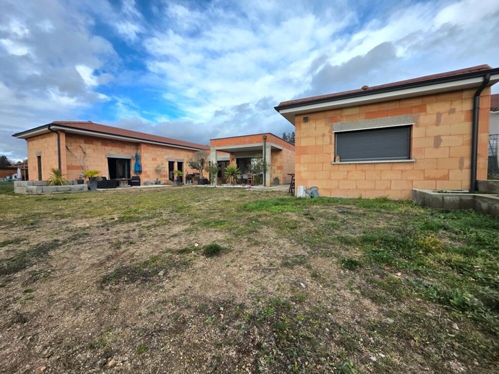 SALVIZINET, Maison plain-pied de 167 m² avec 991 m² de terrain