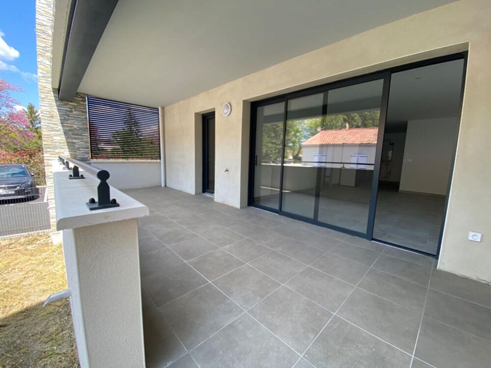 Location Appartement Appartement T3 avec terrasse et jardin Eyguieres