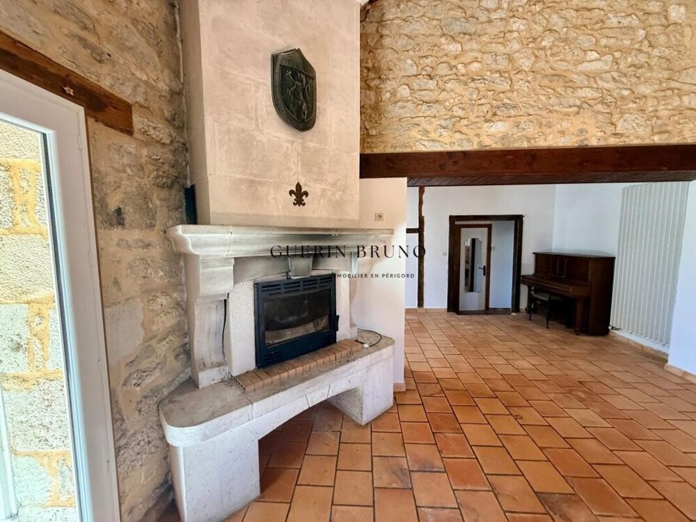 Vente Maison Maison de caractère avec grange – Centre bourg entre Bergera Saint meard de gurcon