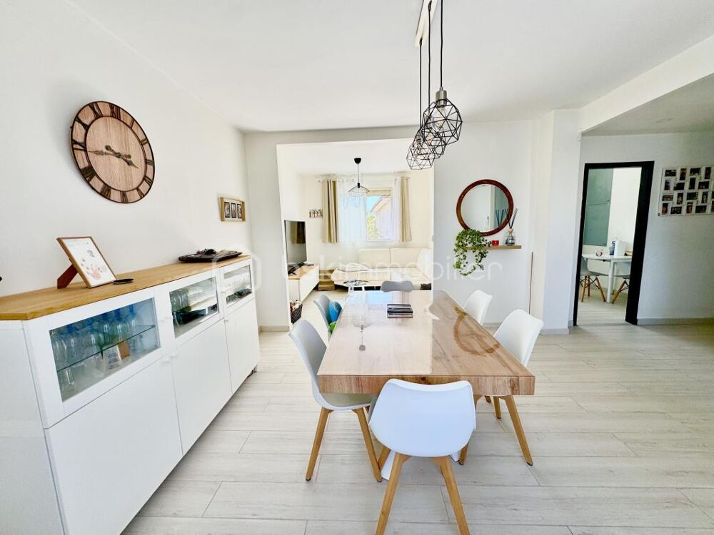 Maison rénovée - 6 pièces 151 m² - 4 chambres - Piscine, Dépendances & Écrin de 600 m²