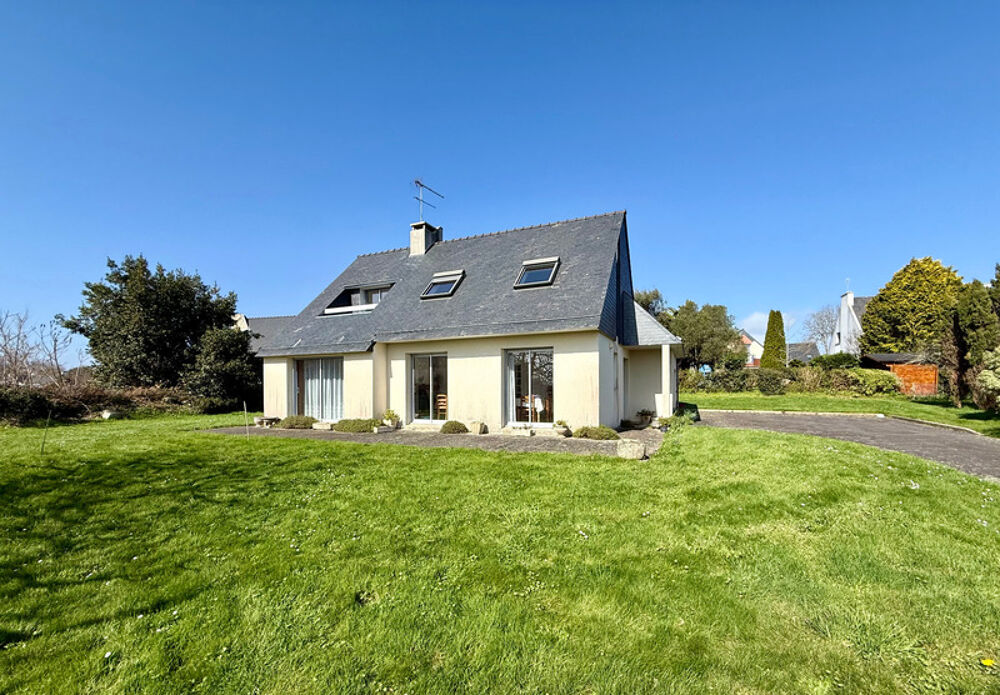 Sainte Marine (29) - Maison T5 de 130 m² habitable - Garage - Parking - Terrain de 1448 m² proche mer et commodités