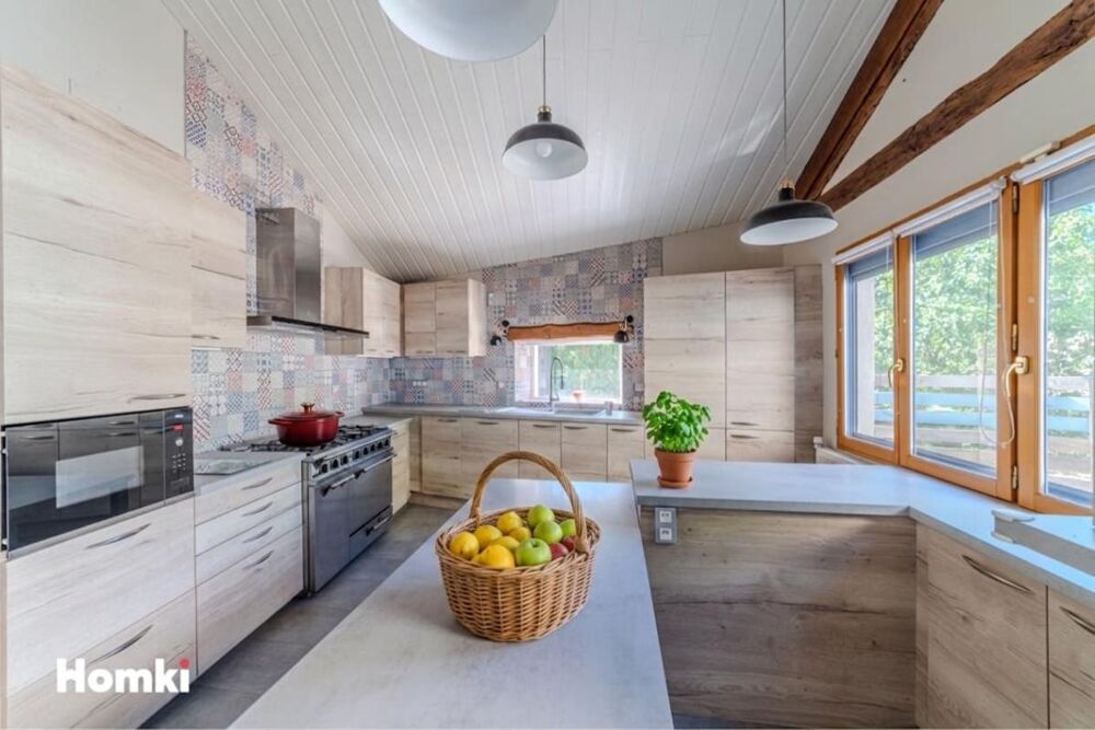 Vente Ferme Ferme de village T8 de 168m² entièrement rénovée avec dépendances - Saint-Hymetière-sur-Valouse Saint hymetiere sur valouse