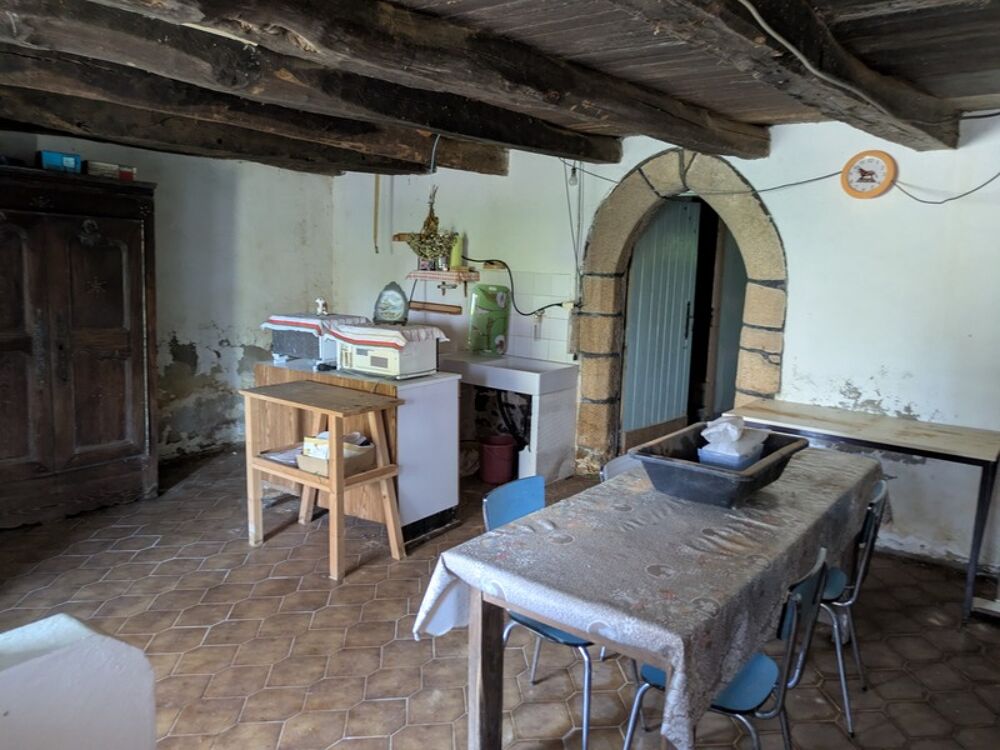 LOCMALO EN CAMPAGNE JOLIE MAISON EN PIERRE SOUS ARDOISE A RENOVER DE 3 PIECES 90M² ENVIRON PARCELLE DE 2569M² ENVIRON