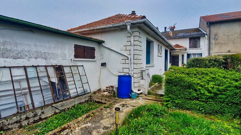 Maison de 220m² avec garage et jardin