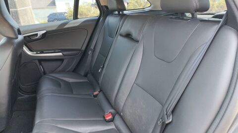 V60 2.0 D3 150 Geartronic 8 Momentum Business 2017 occasion 69008 Lyon
