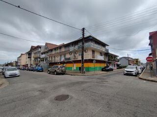  Immeuble à vendre 656 m²