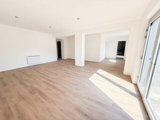 Immeuble à vendre 5 pièces 327 m²