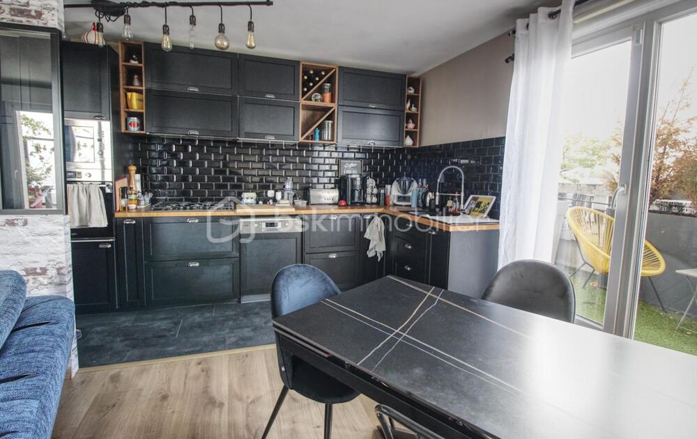 APPARTEMENT 71m2 avec deux terrasses idéalement exposées au dernier étage