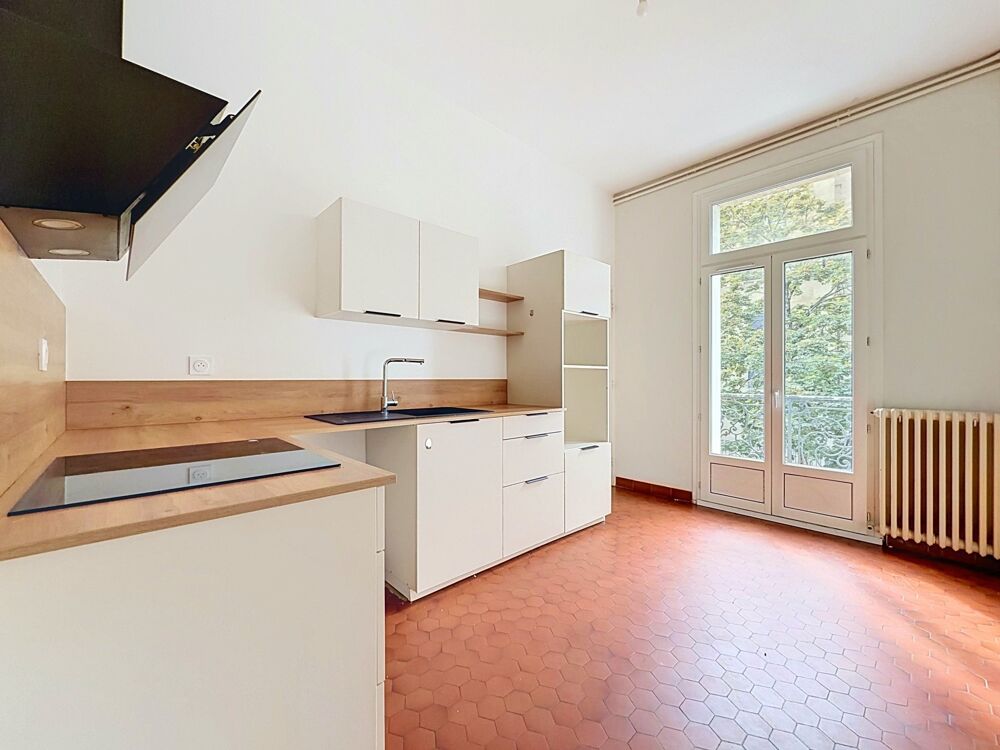 Vente Appartement BERGERAC CENTRE – Superbe appartement de standing de 110 m² - Type 4 - avec balcon Bergerac