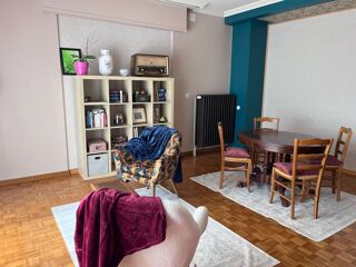  Appartement à louer 2 pièces 72 m²