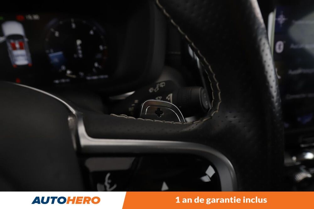 XC60 2.0 D5 AdBlue AWD R-Design Geartronic 8 235 ch 2017 occasion 92130 Issy-les-Moulineaux