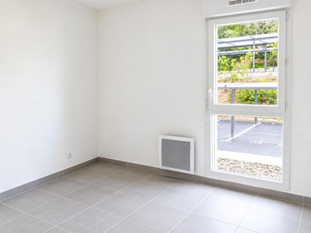 Location Appartement Apaprtement T3 avec balcon et parkings à ROQUEBRUNE SUR AGENS Roquebrune sur argens