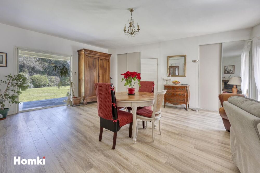 Maison/Villa T5 de 138 m² à Solliès-Pont 83210