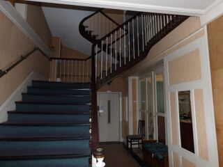  Immeuble à vendre 15 + pièces 672 m²