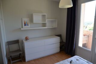 Appartement à louer 2 pièces 45 m²