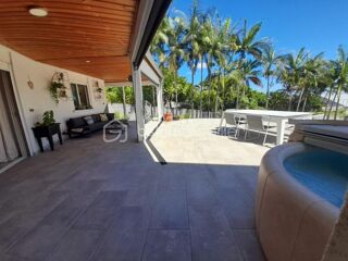  Villa à vendre 7 pièces 295 m²