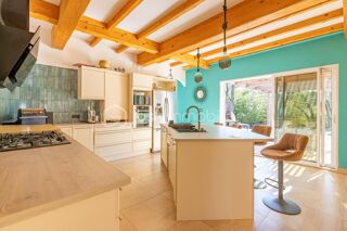  Propriété/château à vendre 9 pièces 337 m²