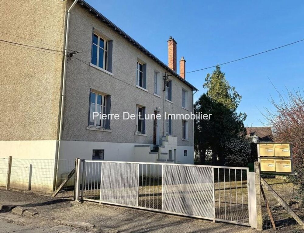 Location Appartement T3 parking, cave, jardinet, calme, centre & gare à pied 390€ Vierzon