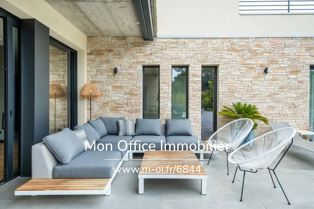 Vente Maison Référence : 6844-AUS - Maison contemporaine 210m² avec piscine - Ventabren Aix en provence
