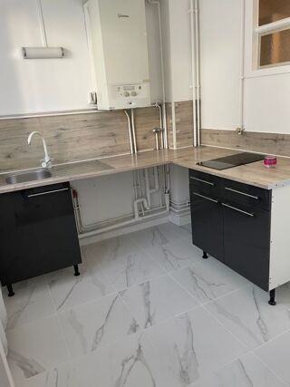  Appartement à louer 2 pièces 40 m²
