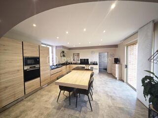  Maison � vendre 9 pi�ces 195 m�