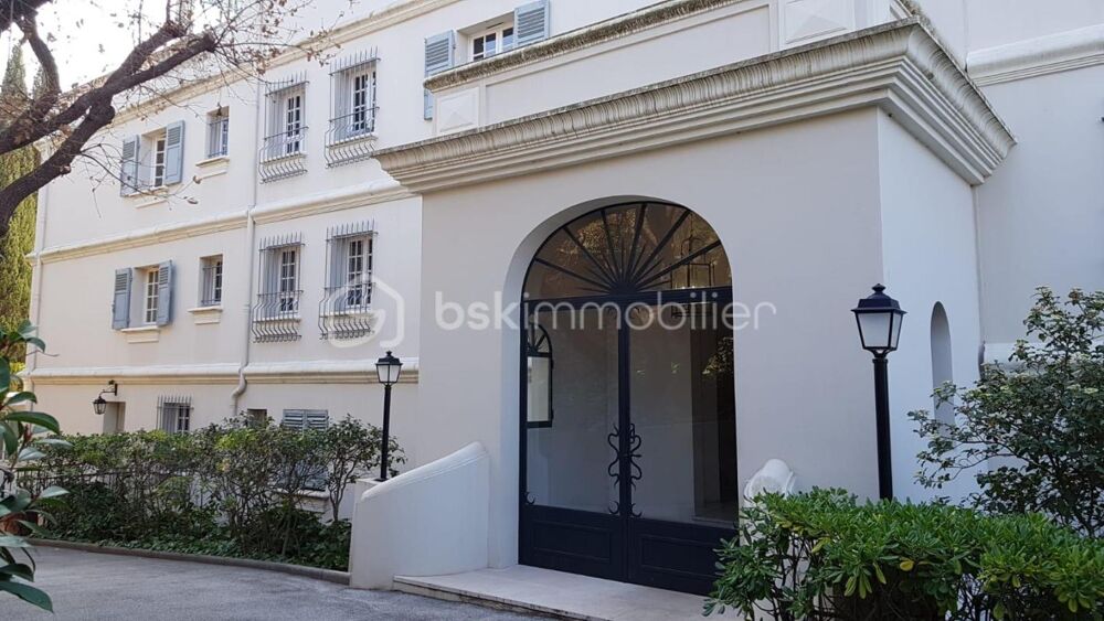 à vendre  Appartement Toulon (83000)