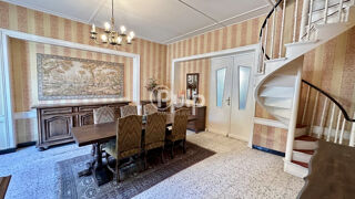  Maison  vendre 9 pices 121 m