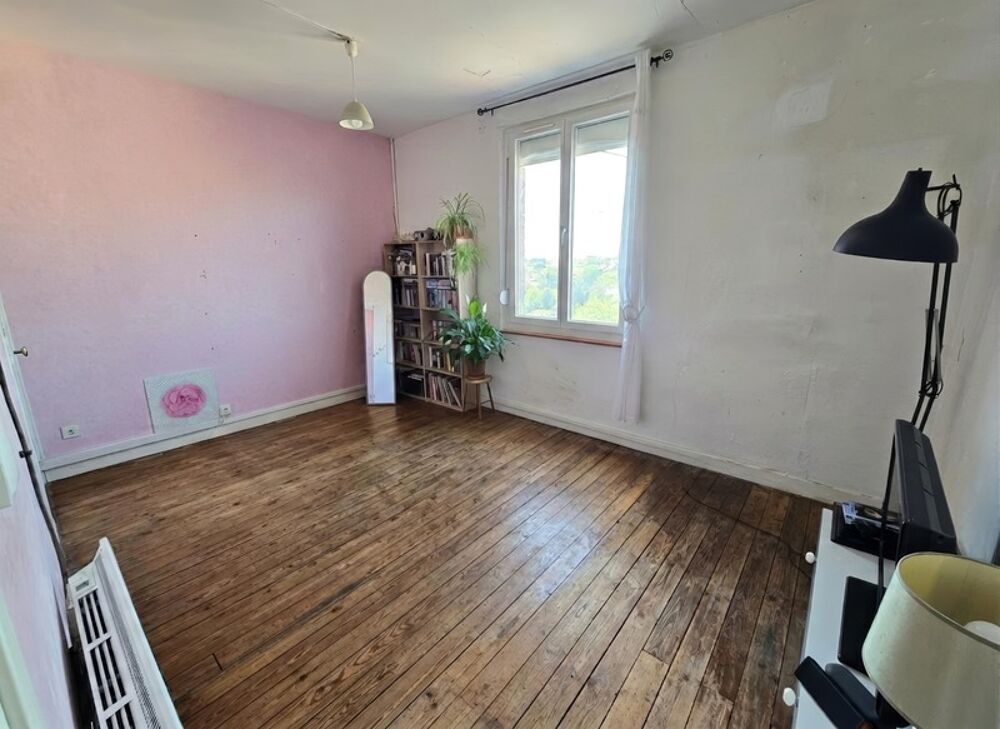 Vente Maison HIRSON (02) - ? Vente maison avec 4 chambres ????, cour ? et terrain Hirson