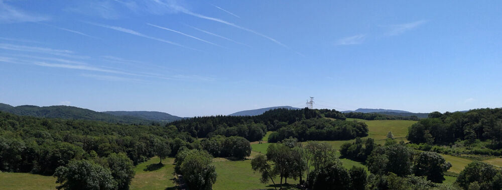 Vente Maison Ancien corps de ferme en pierre à rénover -  Fort potentiel au coeur du Jura Montlainsia