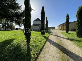  Propri�t�/ch�teau � vendre 7 pi�ces 219 m�