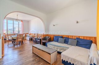  Maison  vendre 11 pices 161 m