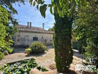 Vente Maison Maison plain pied, garage, jardin arboré, centre village Camaret sur aigues