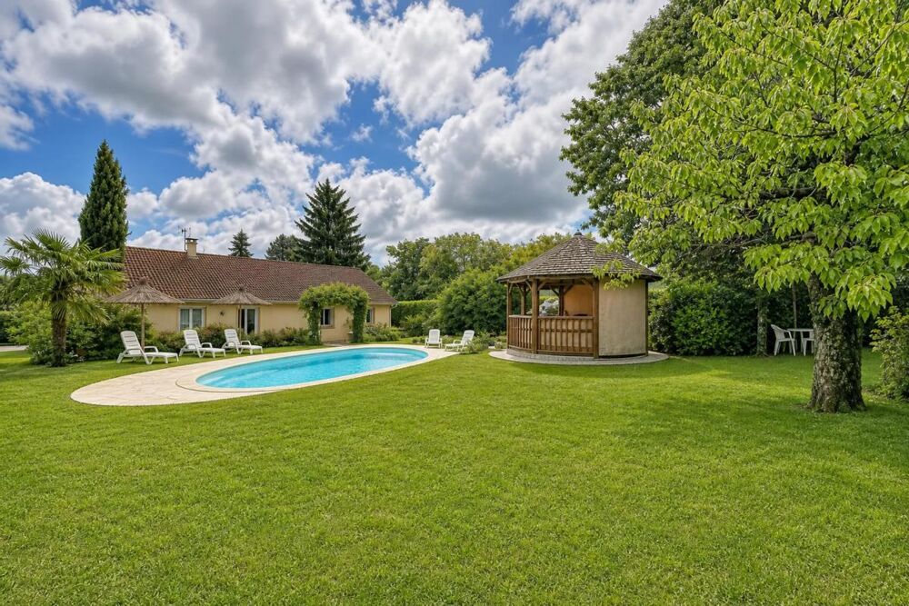 Vente Maison Maison plain-pied avec piscine chauffée, Bois de Cessieu Cessieu