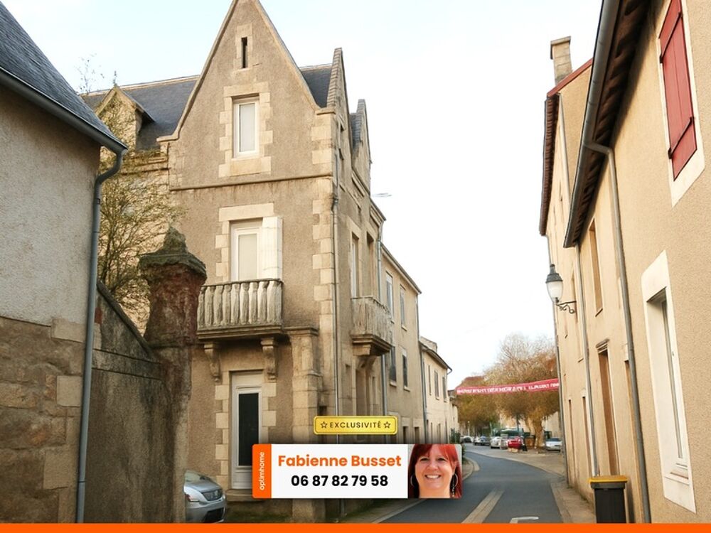 Maison 12 pièces 283 m² · à Saint Savin · 283 m² · 212 000 €
