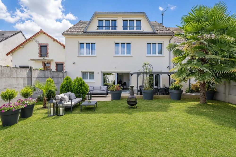 Vente Maison Maison de 8 pièces de 213 m² située à Paray-Vieille-Poste Paray vieille poste
