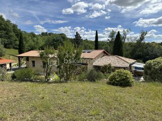  Propriété/château à vendre 8 pièces 225 m²