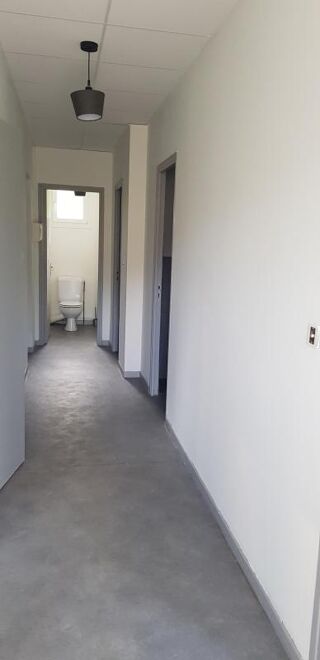  Appartement à louer 4 pièces 73 m²