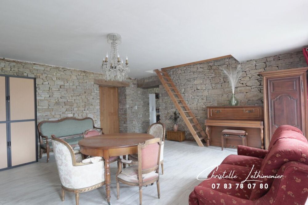 35890 LAILLÉ - Longère + Grange - 6 Pièces - 169 m2