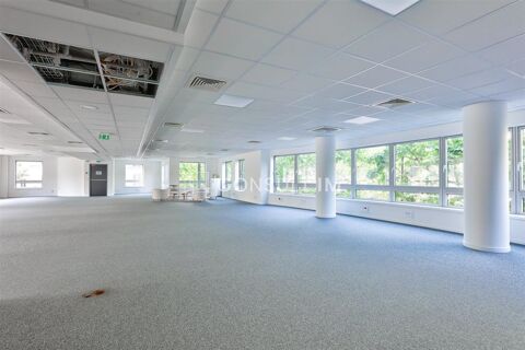 A louer bureaux r&eacute;nov&eacute;s et lumineux 16992 75017 Paris