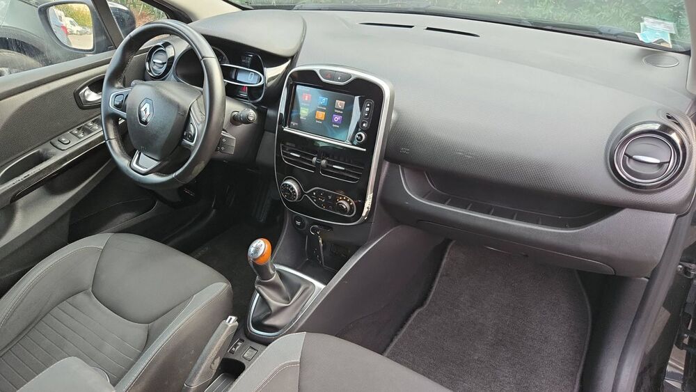 Clio 0.9 TCe 90 Intense - Entretien constructeur 2016 occasion 83600 Frejus