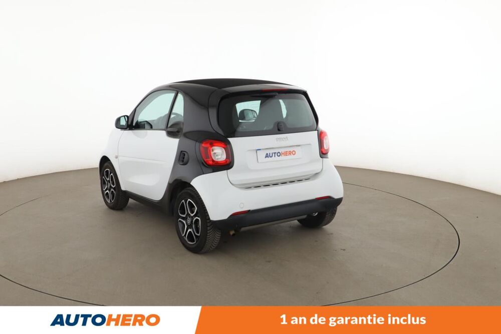ForTwo 1.0 Passion Twinamic 71 ch 2017 occasion 92130 Issy-les-Moulineaux