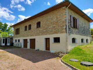  Maison  vendre 8 pices 360 m