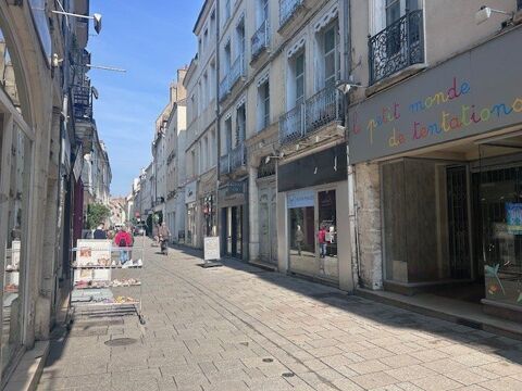 A LOUER - LOCAL COMMERCIAL 750 71100 Chalon sur saone