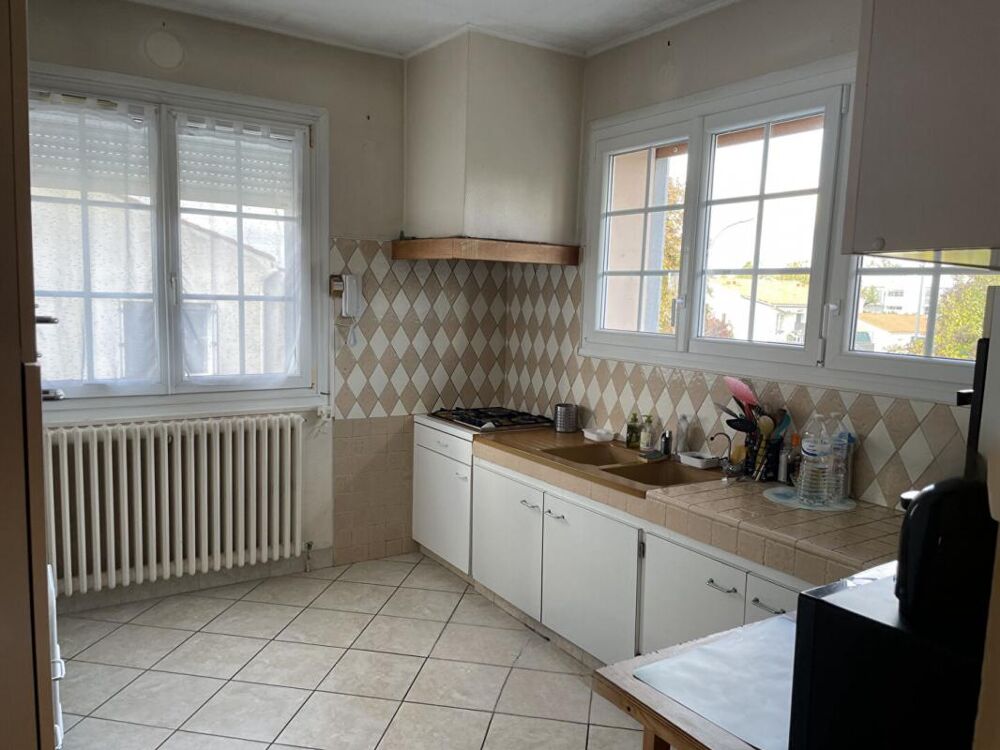 Maison de 1962 à fort potentiel 241500 FAI DONT 11500 D'honoraires