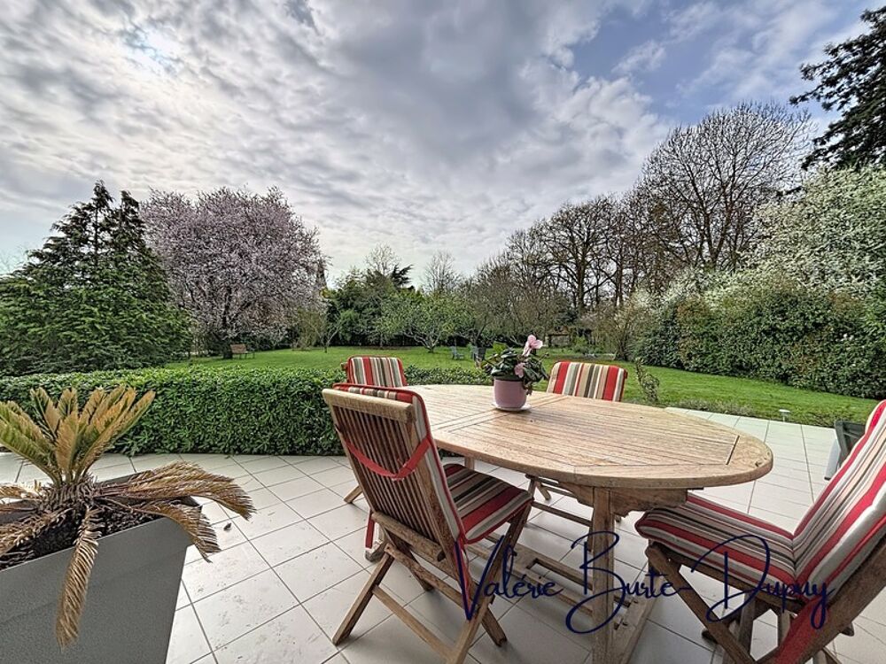 Vente Maison St Denis en Val à 10 min d'Orléans centre, à vendre  Maison de 2003 190m2 5 chambres avec jardin arboré de 1800m2, garage attena Saint denis en val